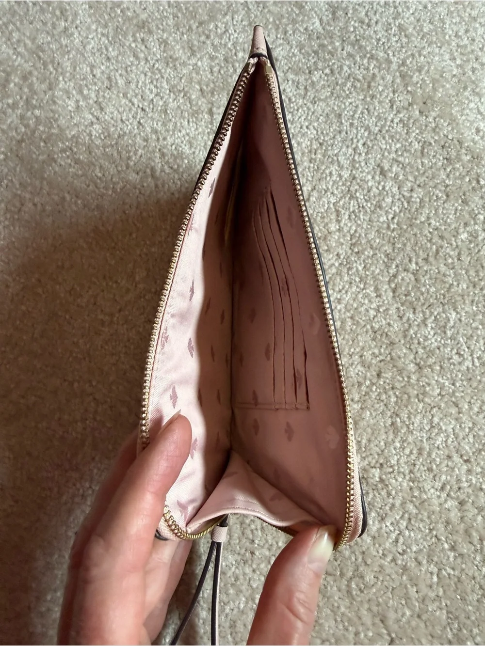 kate spade spade new carrying